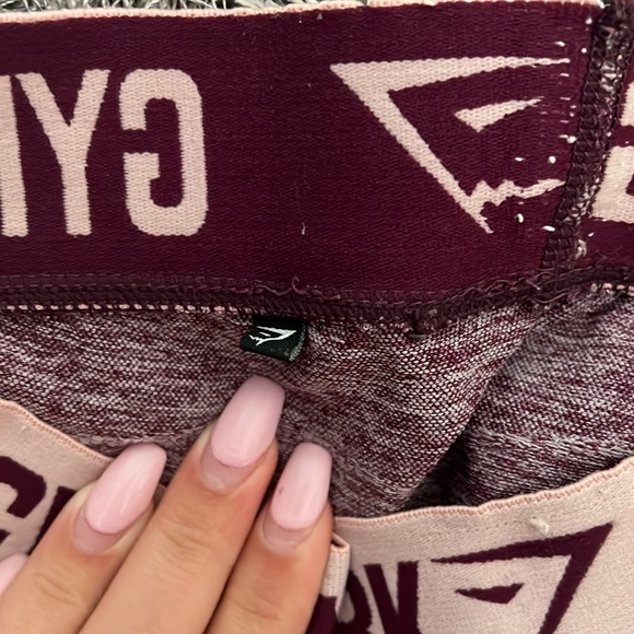 Gymshark leggings size small. Maroon. - Picture 4 of 4